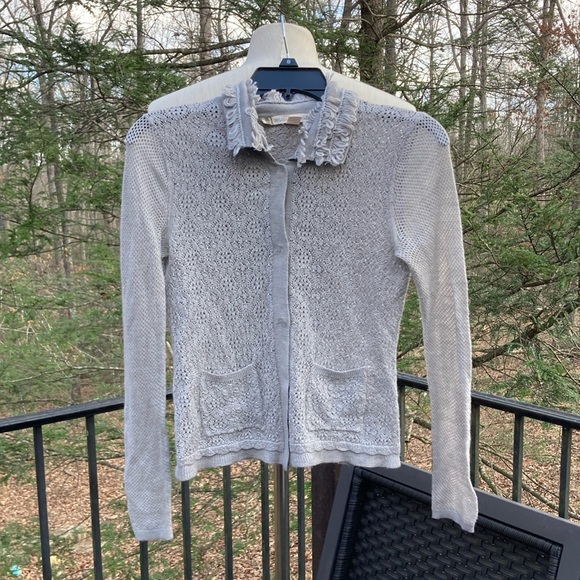 Chelsea & Violet gray knit sweater with loops on collar snap buttons sz. XS - Picture 1 of 8
